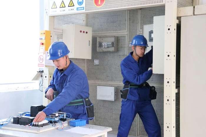 临沂电力学校荣获临沂市技能大赛电气比赛冠军